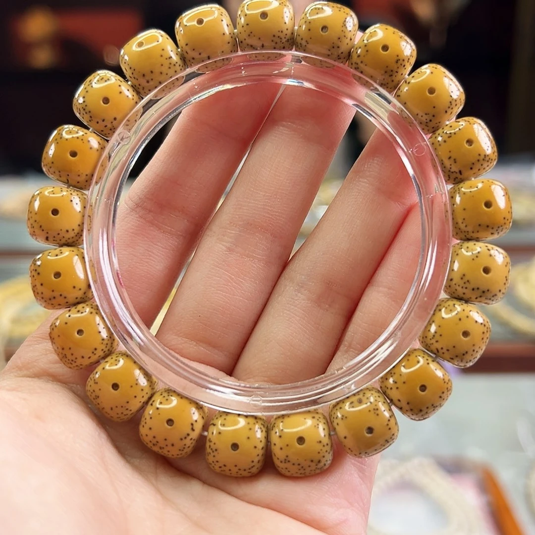 手串星月菩提Fqh12*11鸡油黄 大眼睛留白 细小星