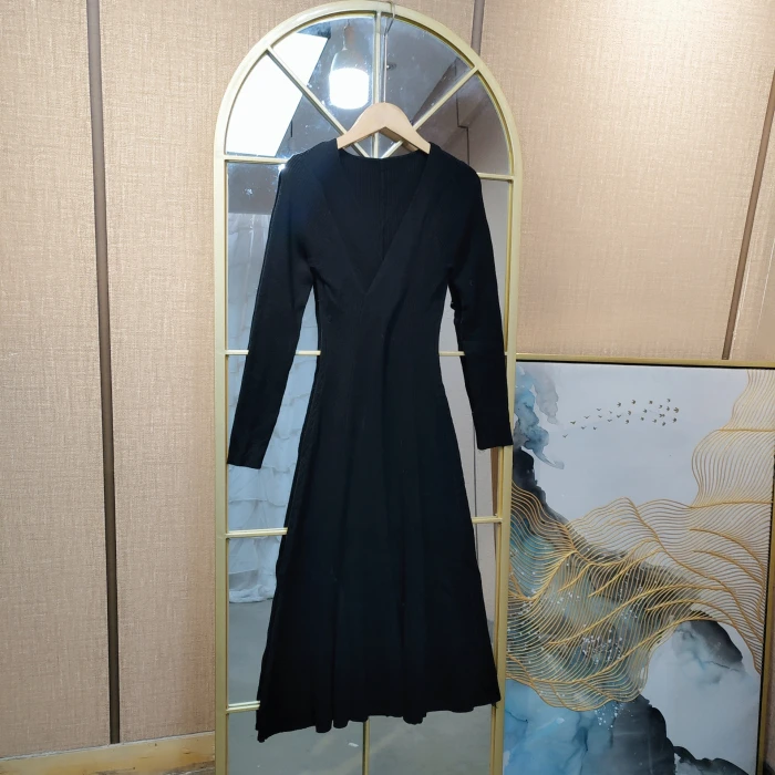 AF302孕妇黑色针织裙90-115