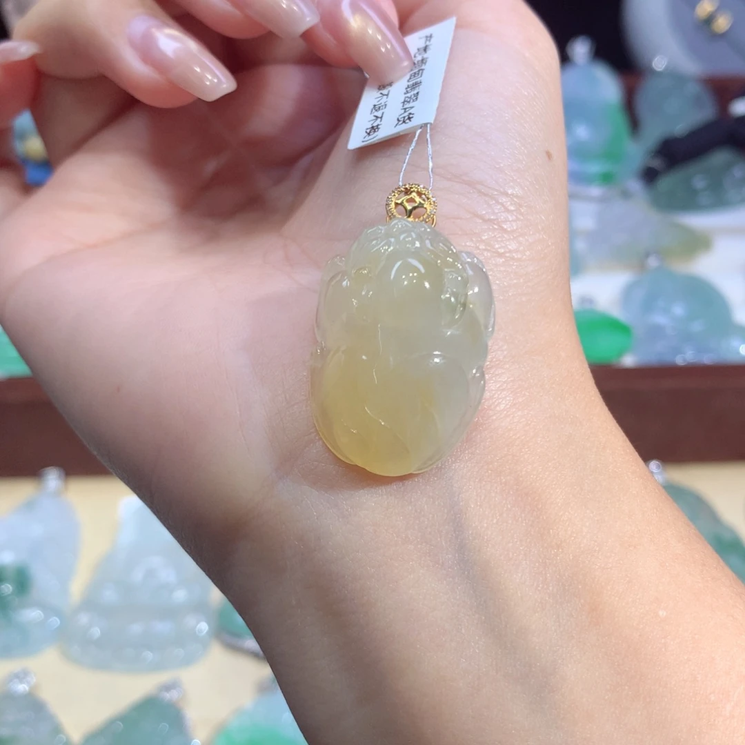 吊坠(不含链)18K金镶嵌翡翠