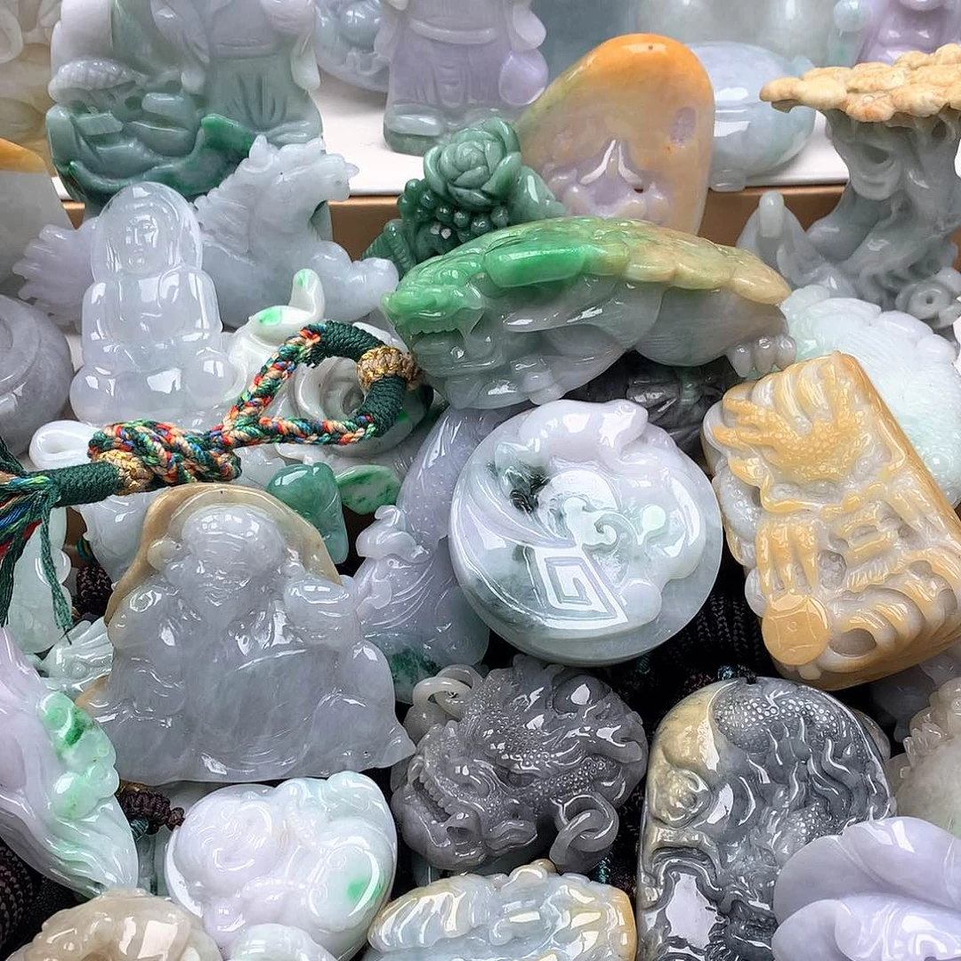 吊坠(不含链)未镶嵌翡翠