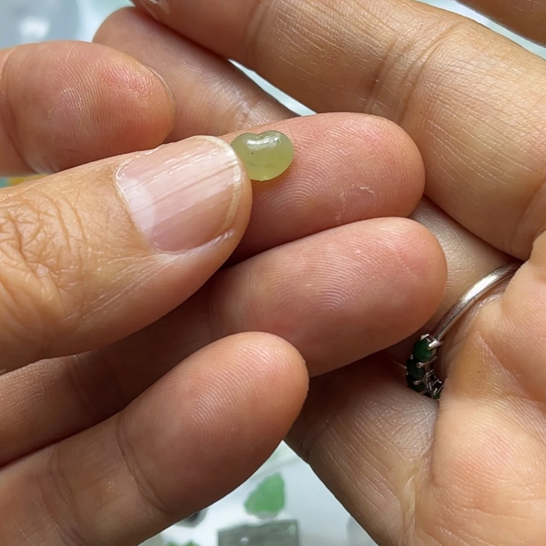 定制翡翠未镶嵌心