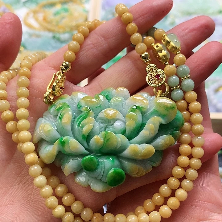 翡翠颈饰未镶嵌吊坠