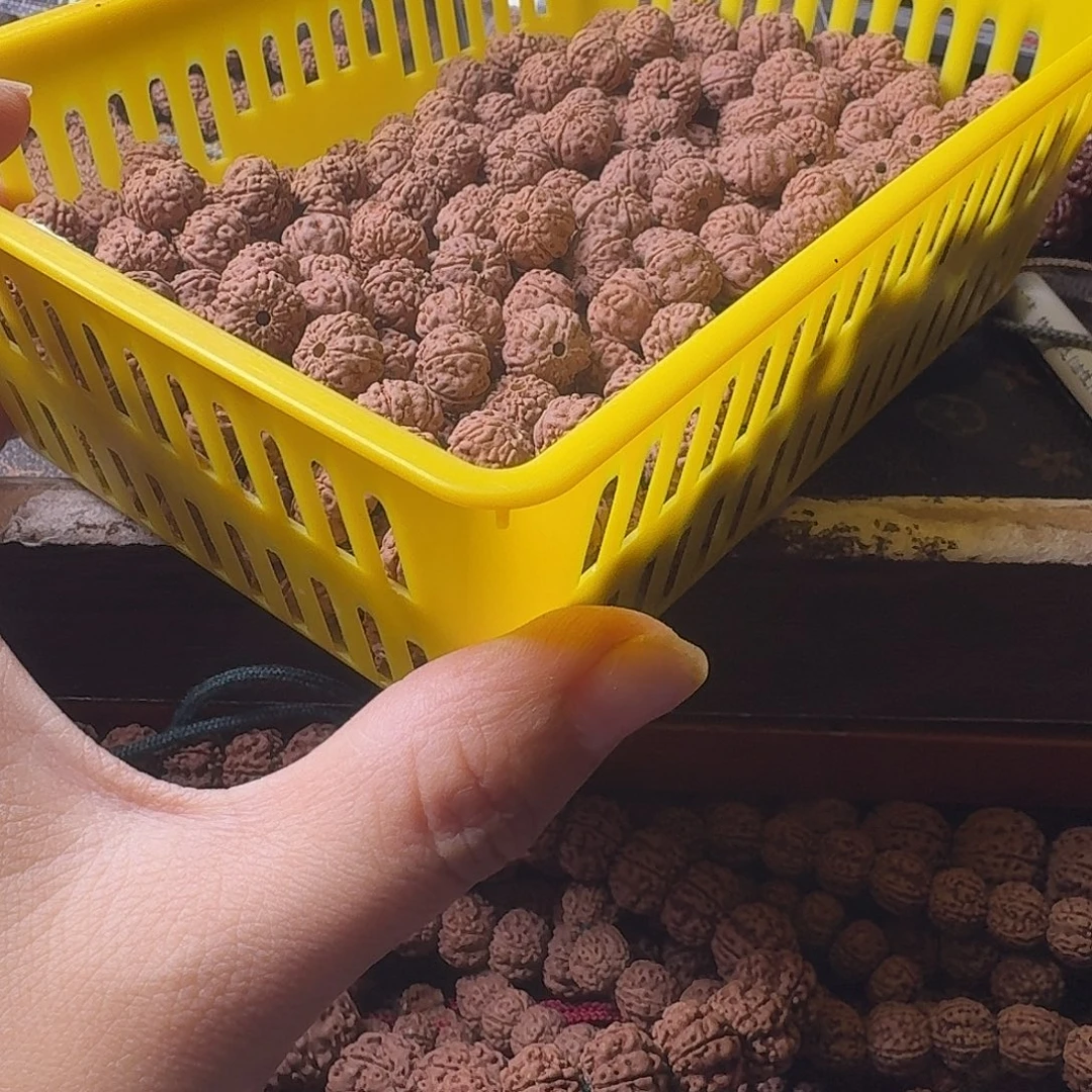 欲***金刚菩提吊坠220克黄头头瑕疵