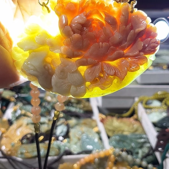 岫玉未镶嵌毛衣链
