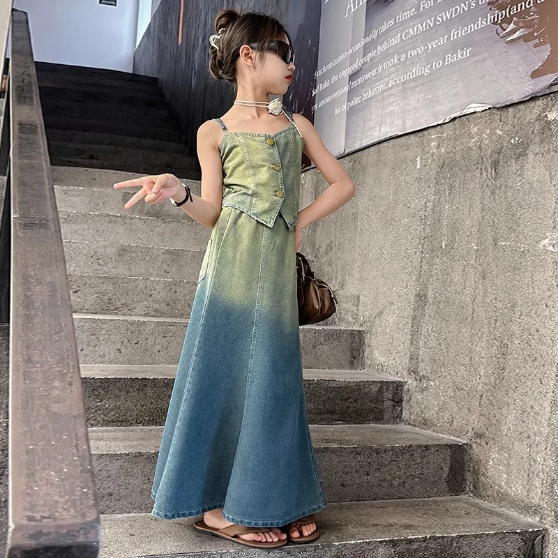 女大童连衣裙夏装2025新款洋气女孩吊带上衣薄款牛仔鱼尾裙两件套
