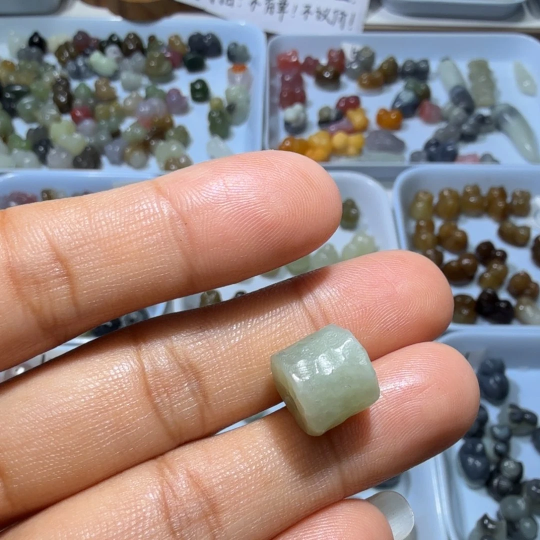 和田玉未镶嵌珠宝奇石