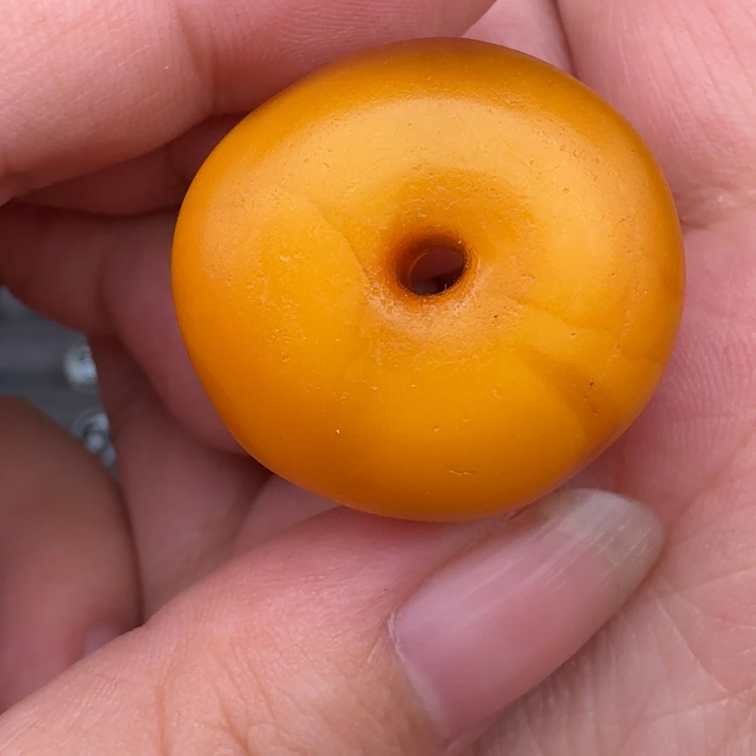 蜜蜡未镶嵌颈饰直径28厚度16左右老蜜蜡黄饼子