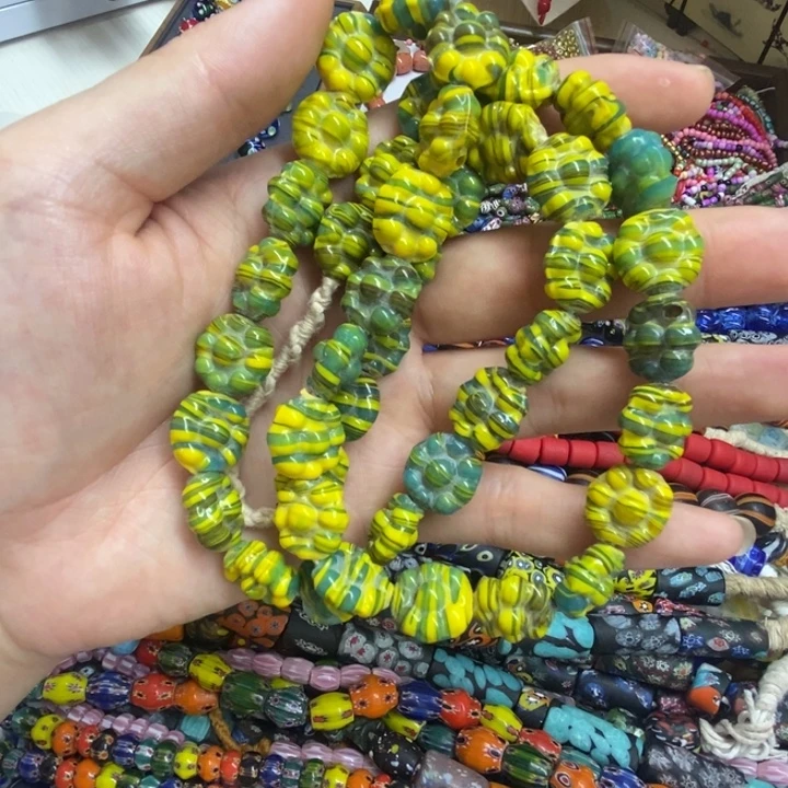 琉璃颈饰小花花 各种色