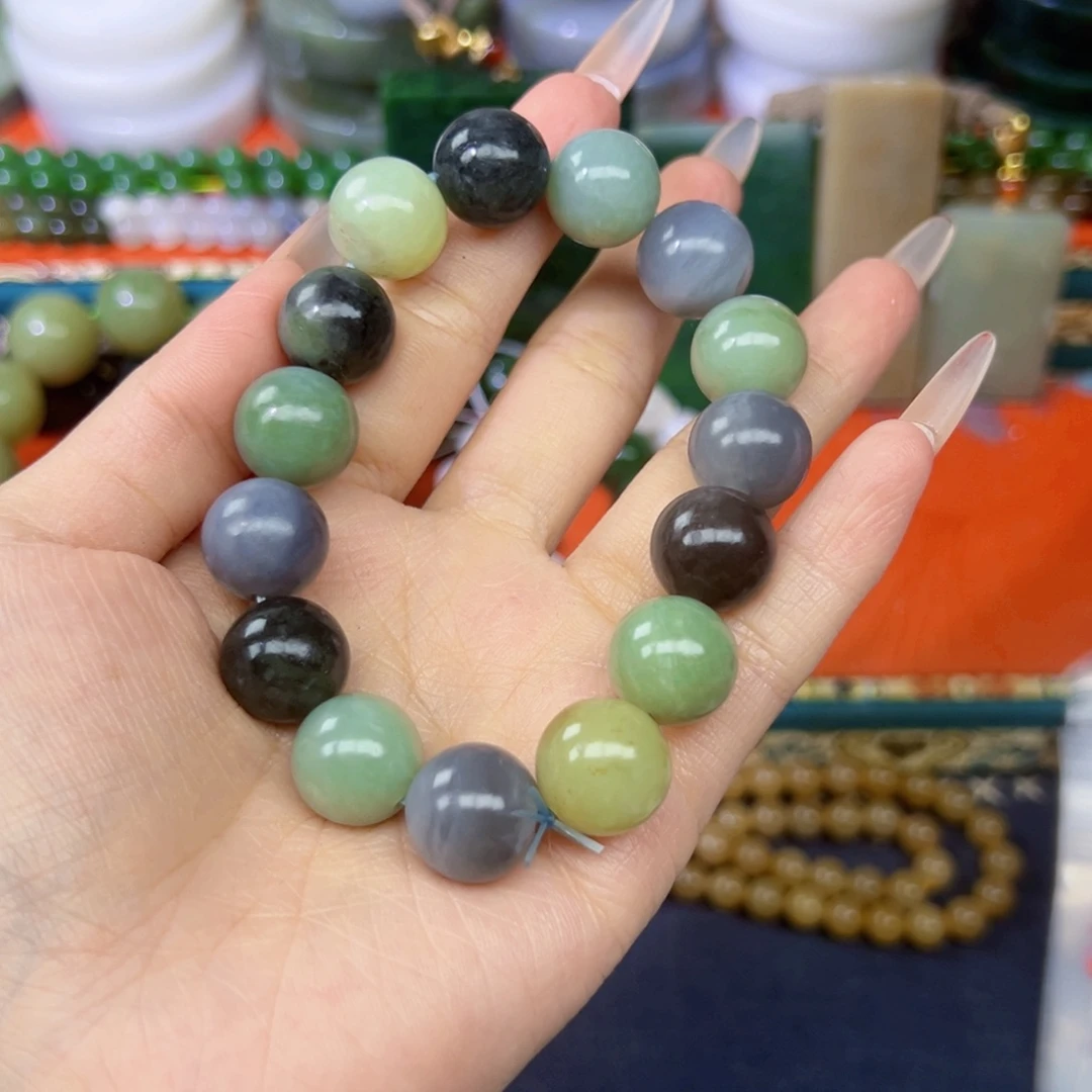 和田玉未镶嵌珠宝半成品