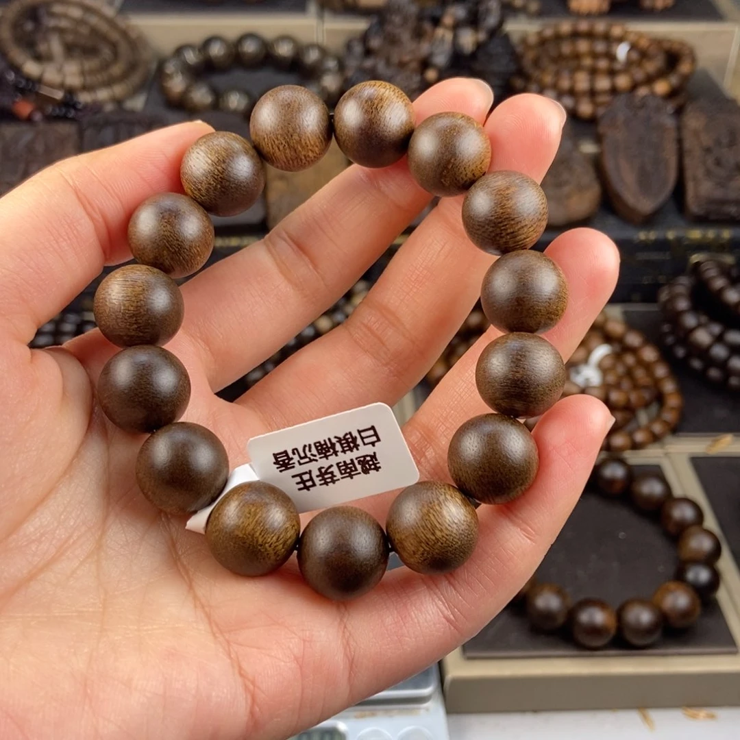 沉香手串今****划越南芽庄白棋楠