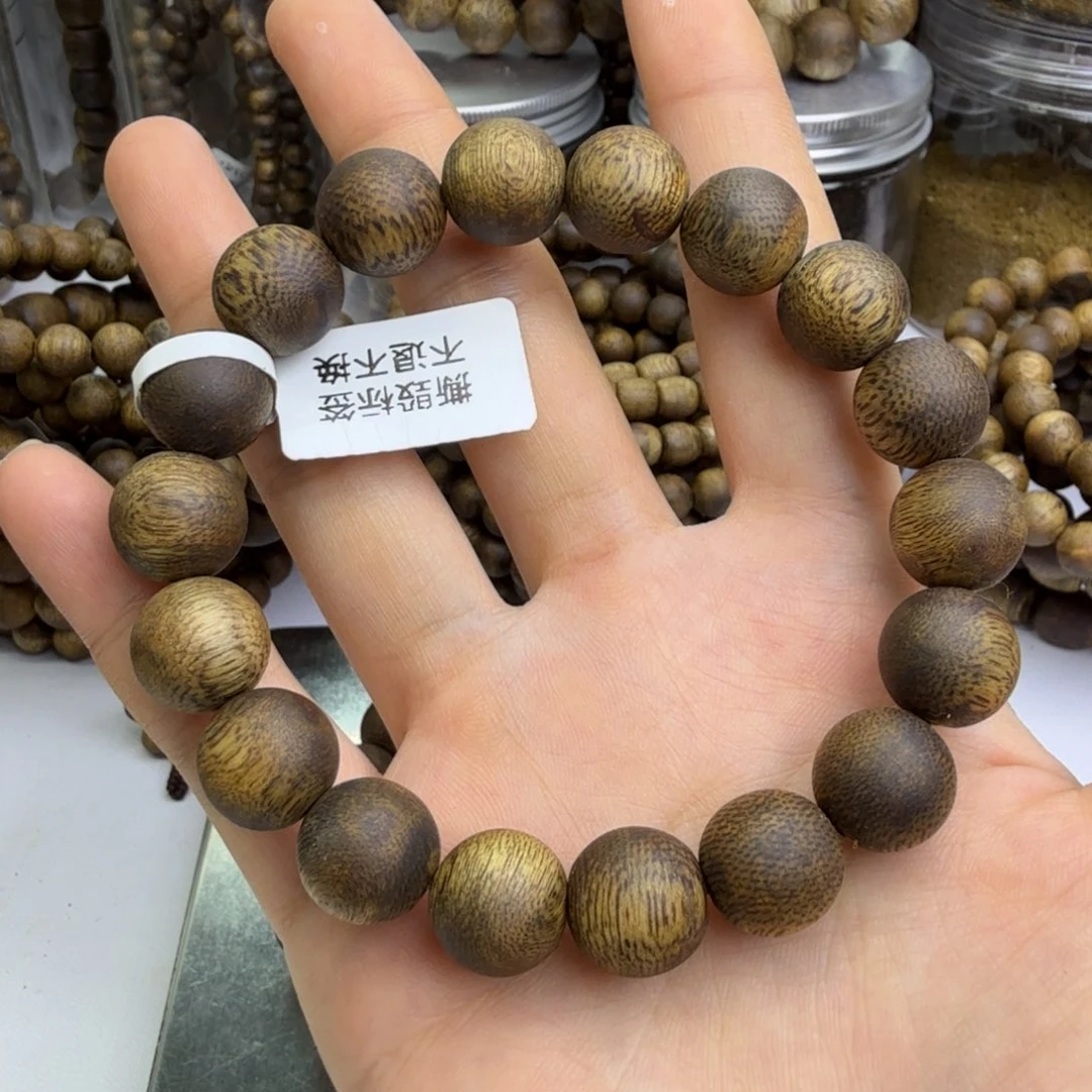 归***。沉香手串1.2规格的12克+