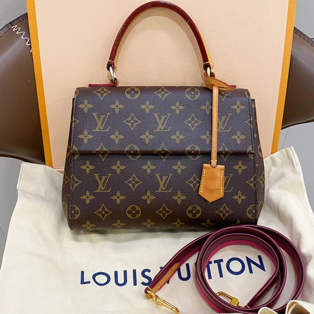95新 LV cluny 克鲁尼桃红肩 尺寸约26*20cm
