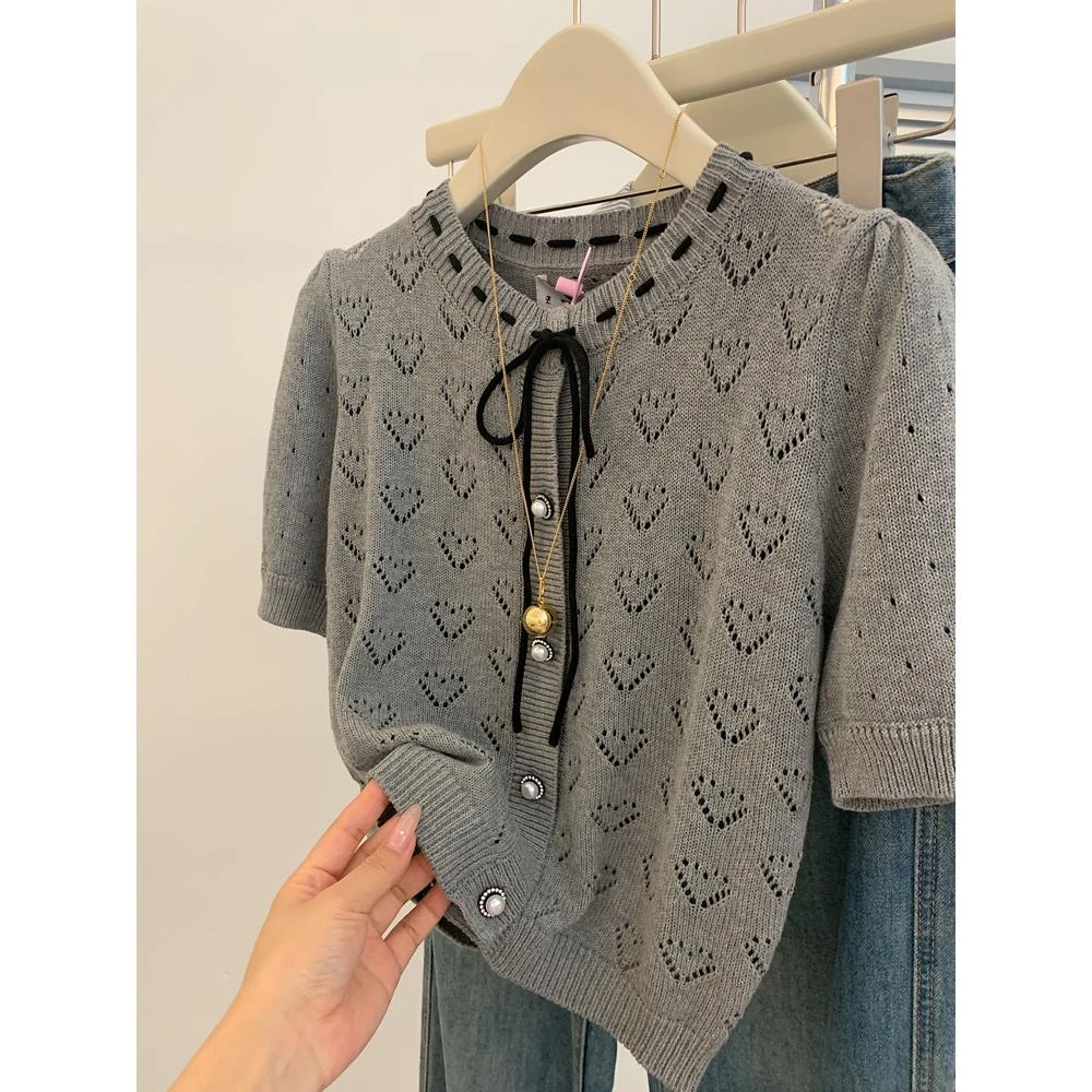 灰色短袖t恤女修身短款镂空直筒微胖正肩显瘦上衣小个子针织开衫