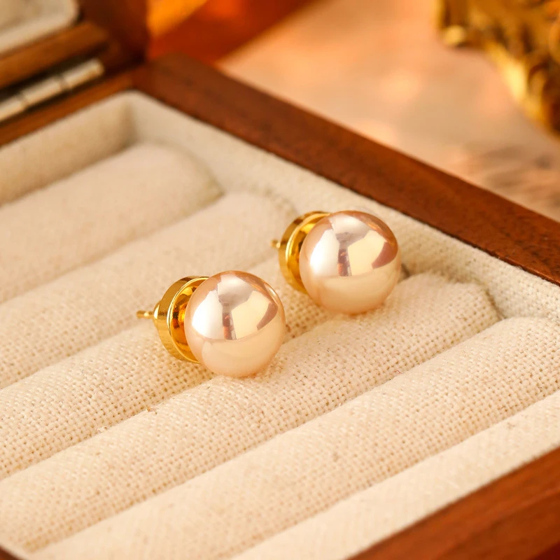 纯铜耳饰 扁圆馒头马贝珍珠耳钉女新款高级感轻奢气质百搭耳饰