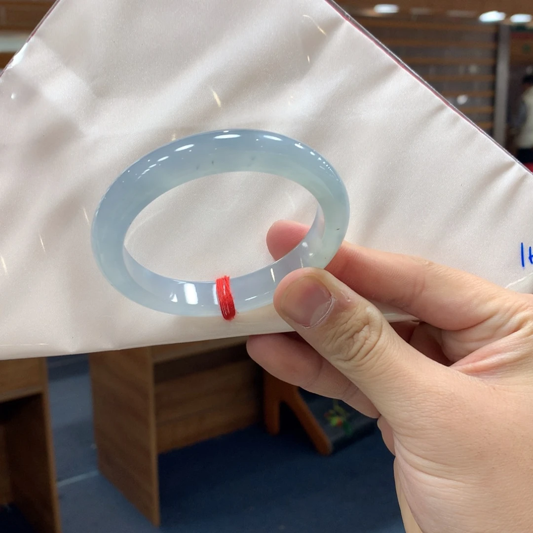 翡翠未镶嵌手镯翡翠