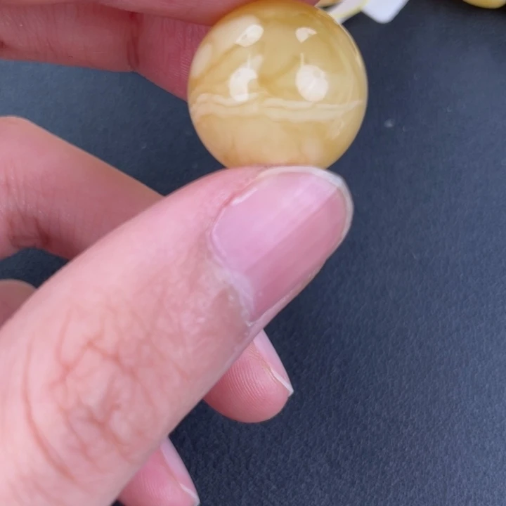 琥珀裸石未镶嵌天然44