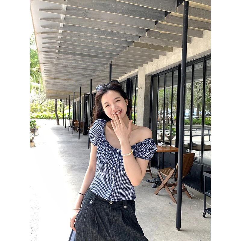 法式泡泡袖一字肩格子衬衫女夏季新款设计感小众两穿短款小衫上衣