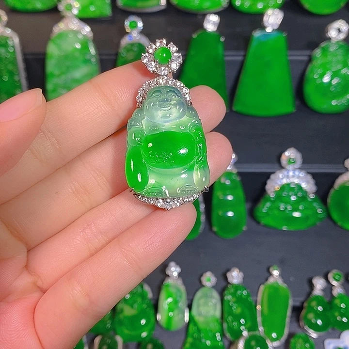 翡翠银S925镶嵌颈饰是