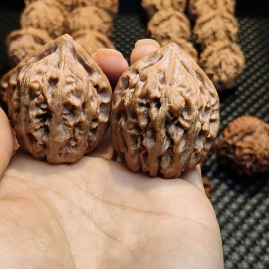 【闪购商品】吊坠桃核飞**缆