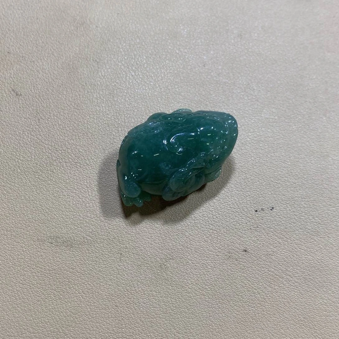 翡翠把件未镶嵌小*堡