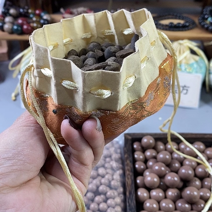 泥塑合香息肌碎料香包50克