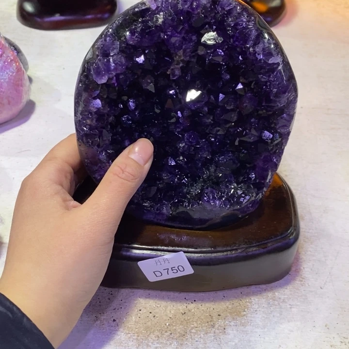 水晶摆件未镶嵌沪****）摆件