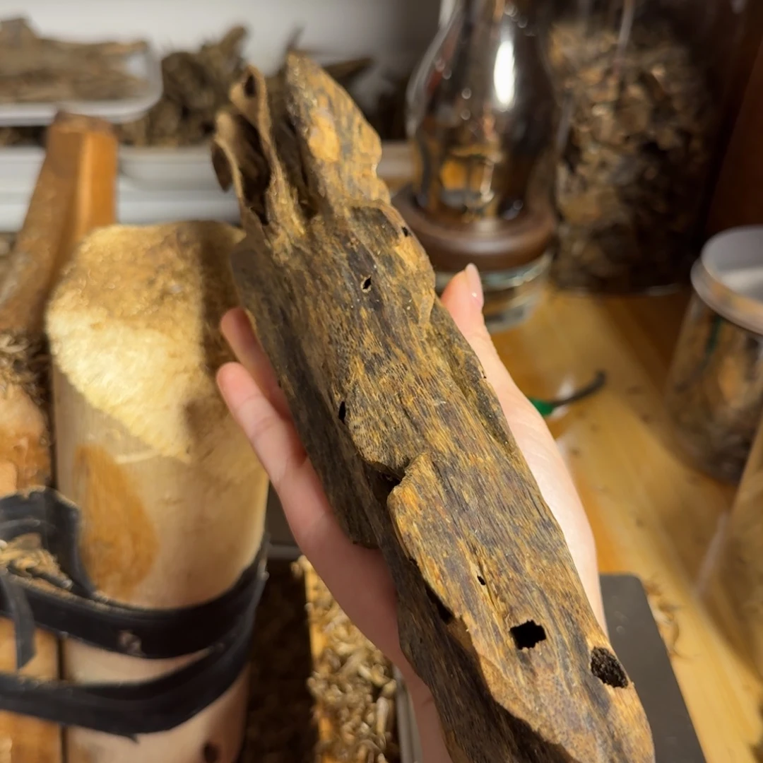 沉香奇楠沉香虫漏原料76克