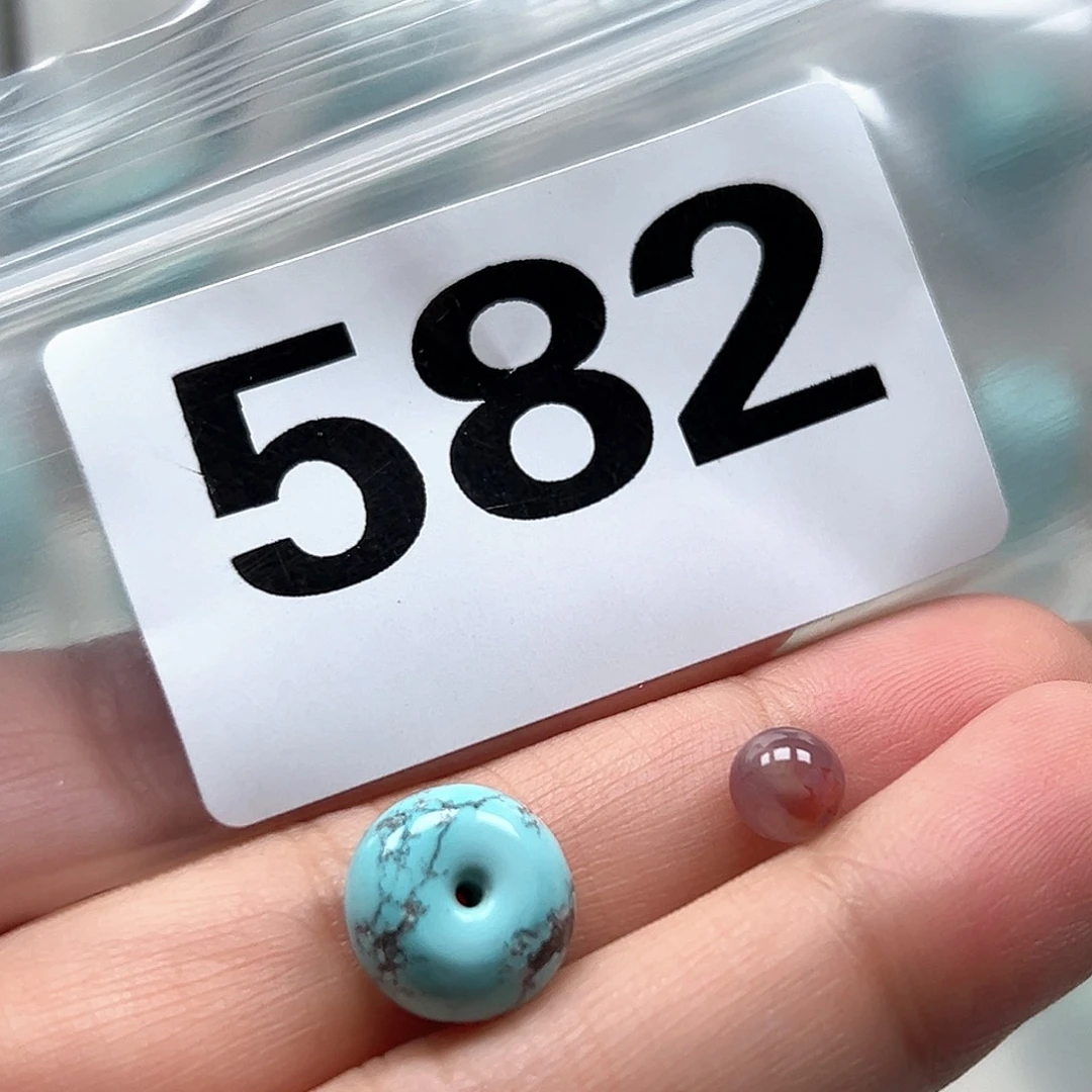 南红玛瑙颈饰未镶嵌