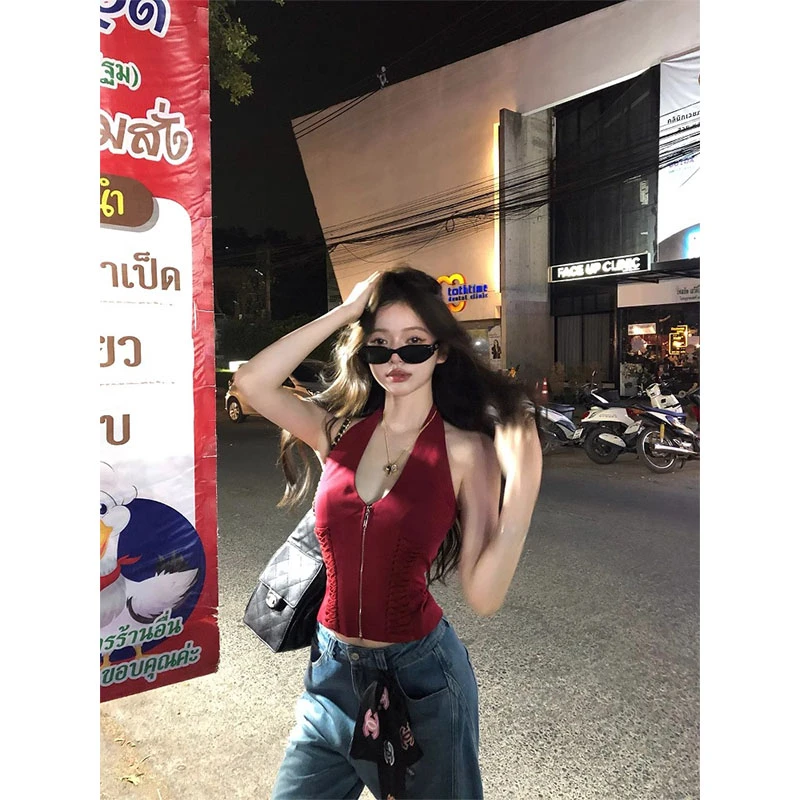 2025秋季新款修身显瘦简约百搭时尚性感气质高级感挂脖无袖上衣女