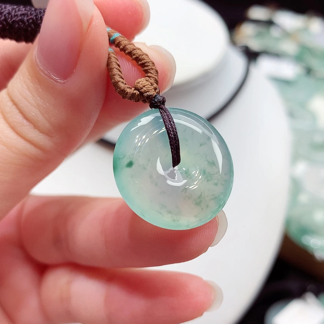 颈饰未镶嵌翡翠翡翠54，20.7/5.5