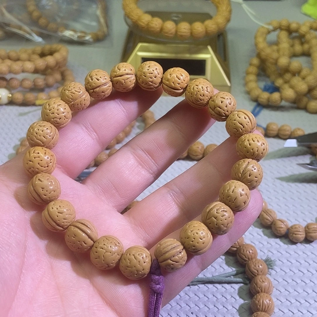 李***博桃核吊坠4444444444