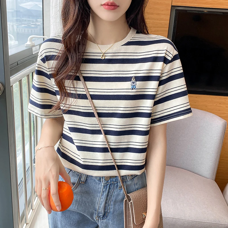 2025春夏小熊刺绣条纹打底衫女设计感宽松减龄T恤女气质短款上衣