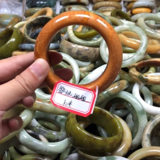 未镶嵌蛇纹石玉手镯?****?