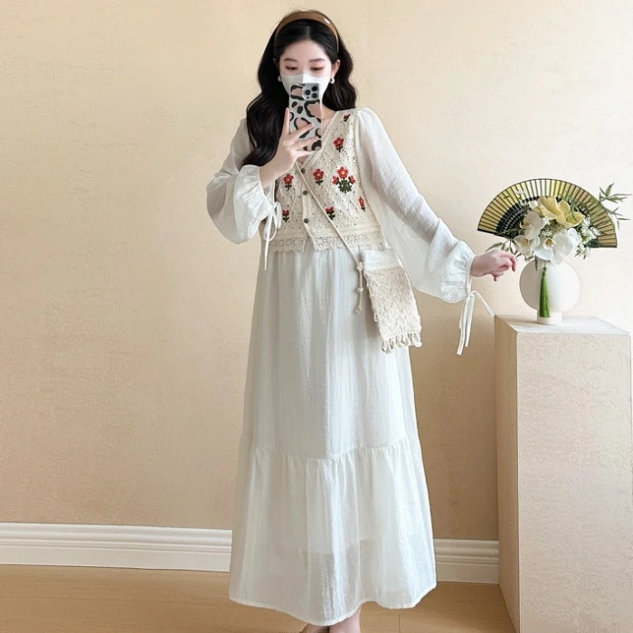 2025新款时尚显瘦钩花马甲假两件清新减龄孕妇连衣裙春季穿搭韩版