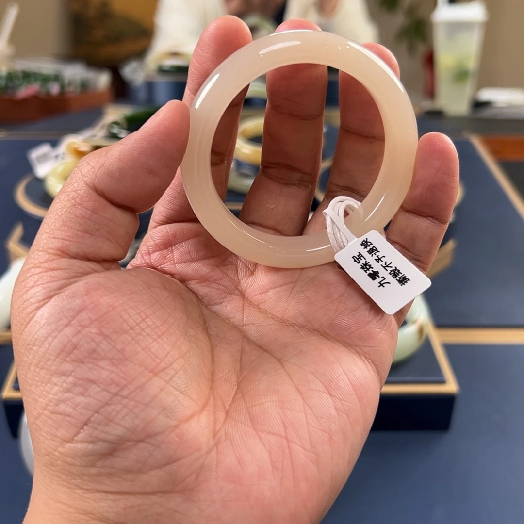 炫***琳和田玉未镶嵌手镯藕粉手镯C0014-51