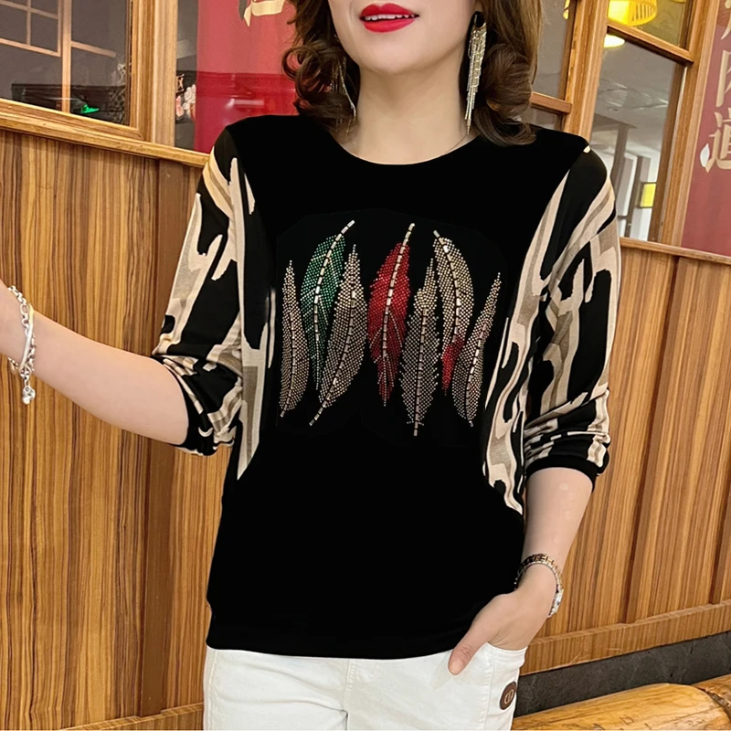 减龄女装圆领上衣女秋季新款烫钻时尚宽松遮肚大码外穿洋气妈妈装