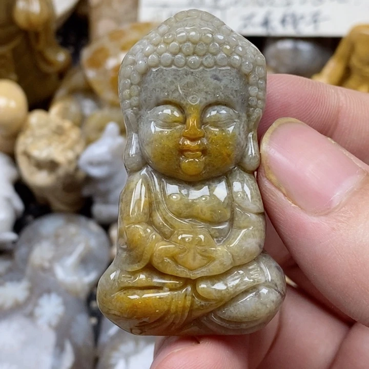 颈饰未镶嵌硅化珊瑚（珊瑚玉）
