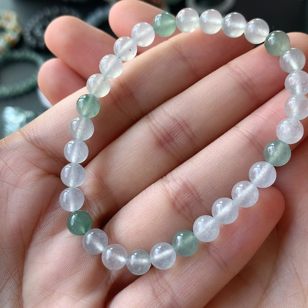 翡翠未镶嵌颈饰手串