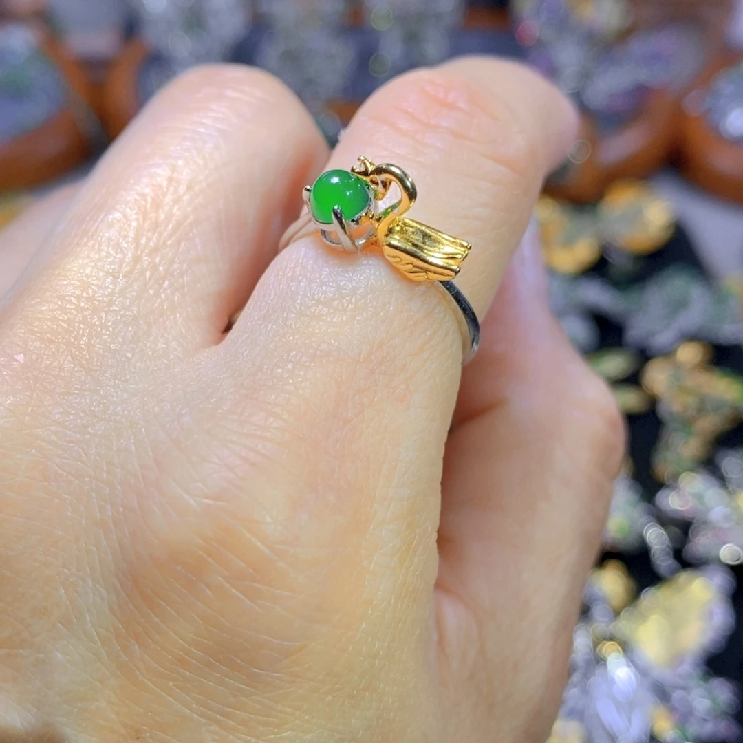 翡翠颈饰银S925镶嵌天然翡翠