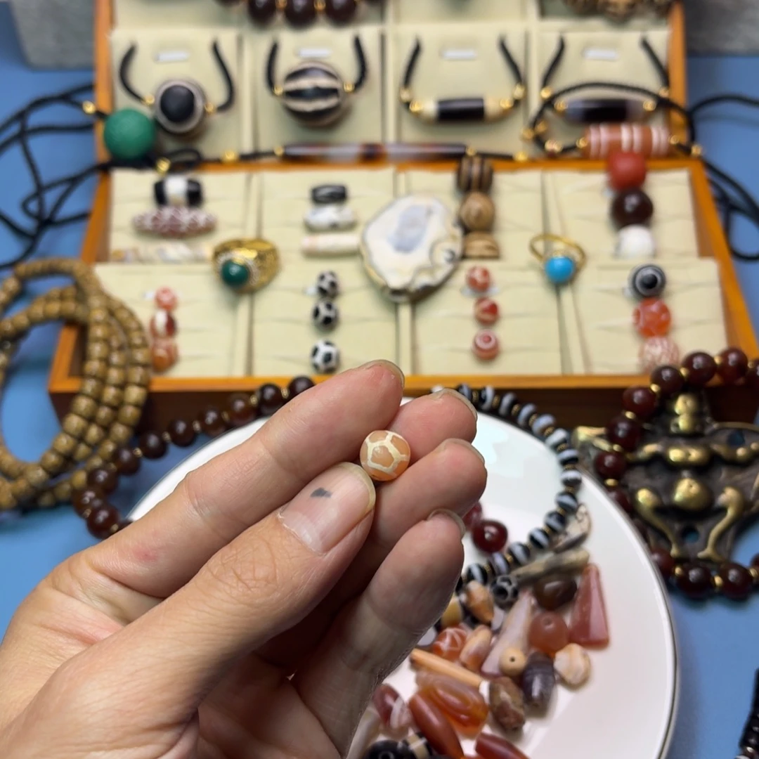 琉璃非金属非金属琉璃足球pyu珠