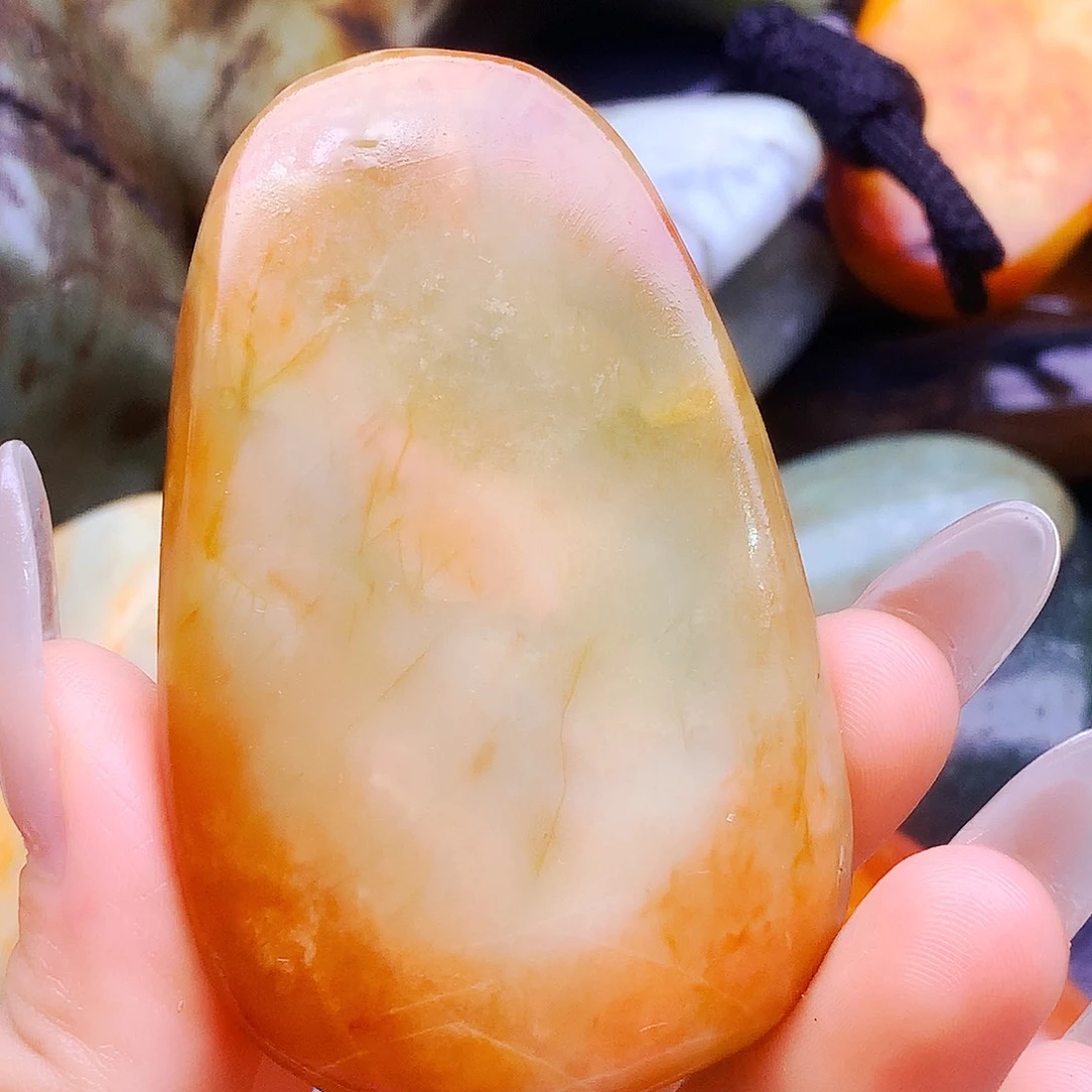 未镶嵌和田玉（糖玉）把件