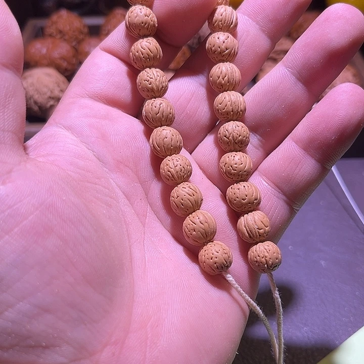 人***员手串桃核六号定制