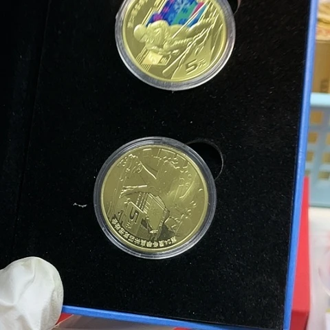 其他普通金属冬澳币带盒，，，，，，，