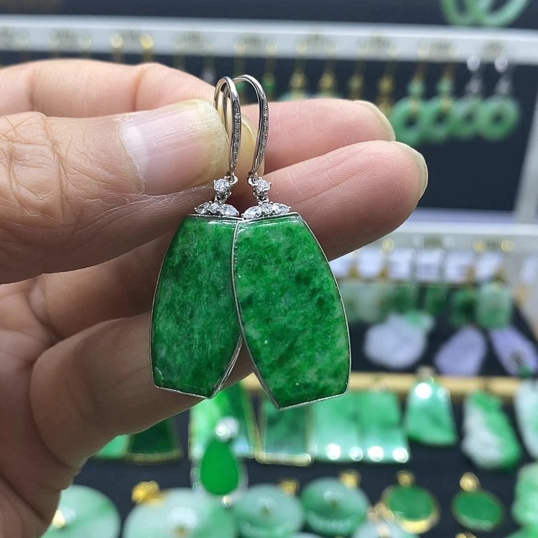 翡翠18K金镶嵌耳饰耳饰