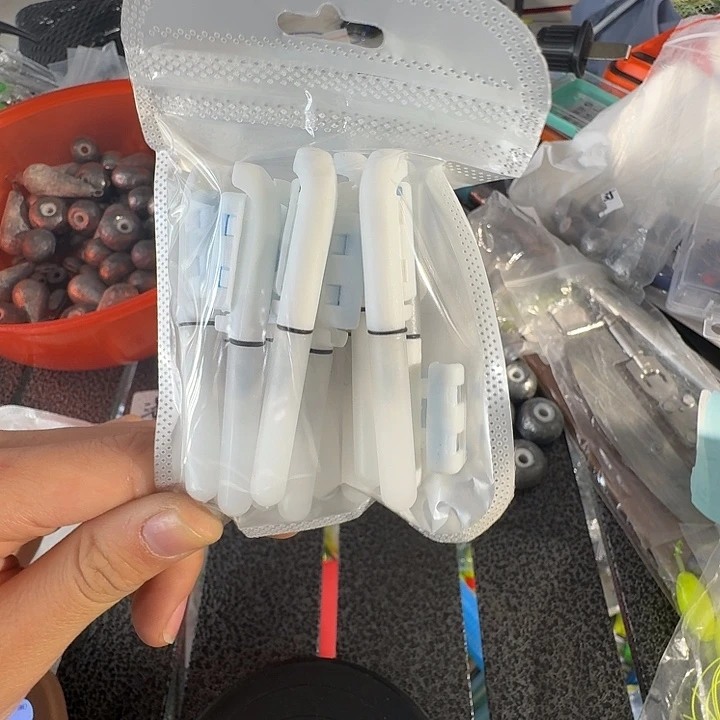 16号杆稍灯不退不换不送电池