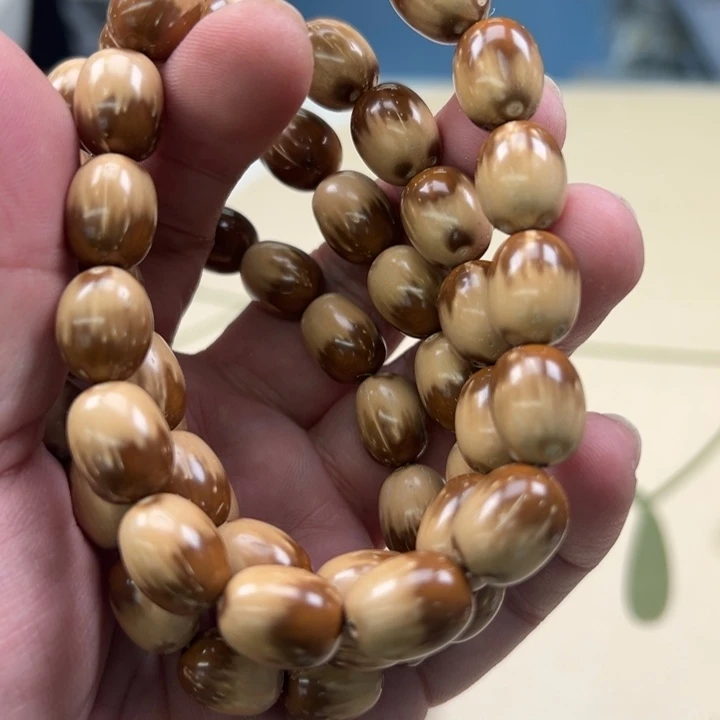 吊坠白玉菩提黄色3135