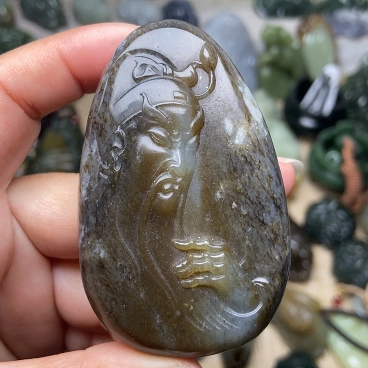 和田玉未镶嵌颈饰有棉