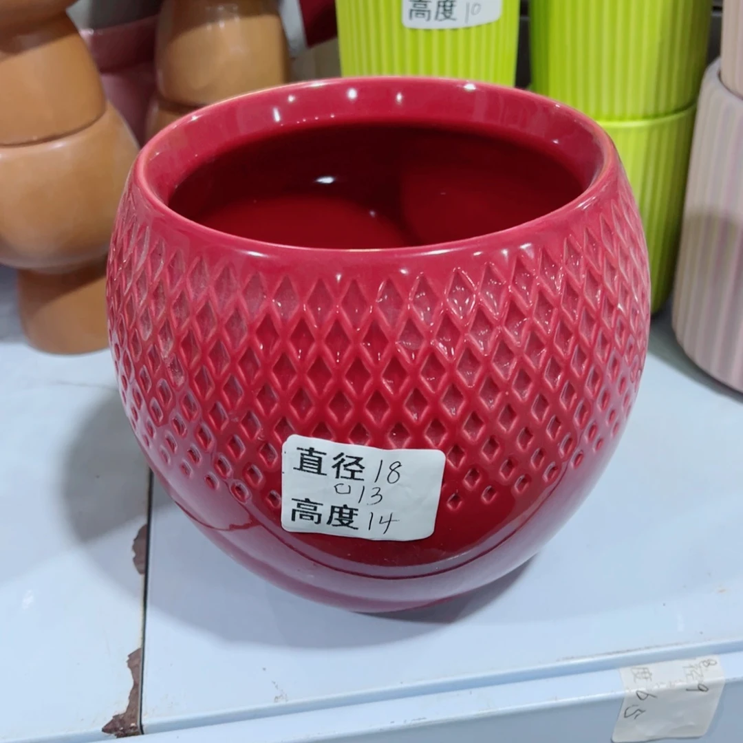 有孔，陶瓷花盆满10米包邮发货。