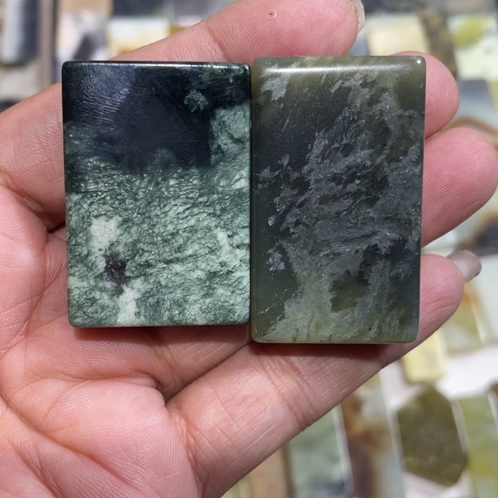 蛇纹石玉未镶嵌天然花玉平安无事牌