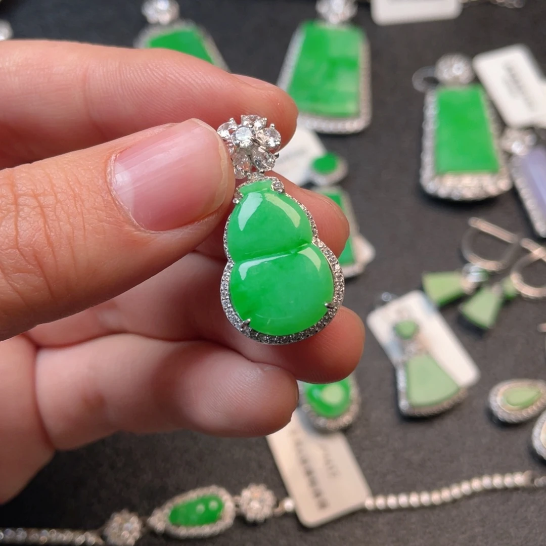 翡翠吊坠(不含链)银S925镶嵌